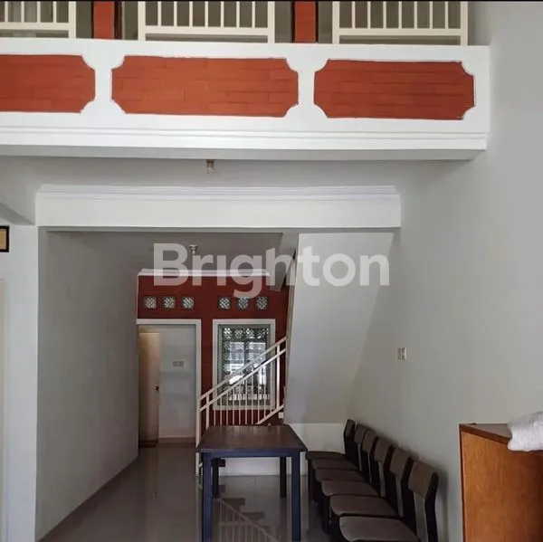 image RUMAH SIAP HUNI PURIMAS GUNUNG ANYAR RUNGKUT PENJARINGAN DEKAT DENGAN BANDARA MERR UPH (1)