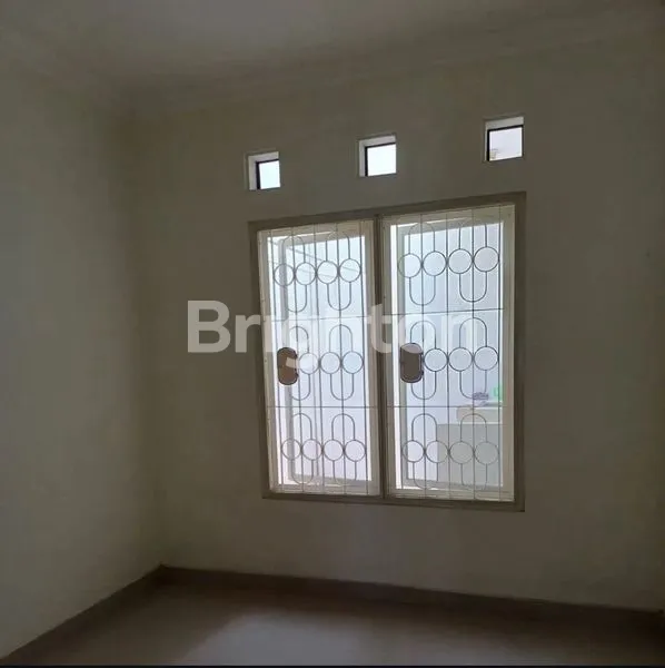 image RUMAH SIAP HUNI PURIMAS GUNUNG ANYAR RUNGKUT PENJARINGAN DEKAT DENGAN BANDARA MERR UPH (2)