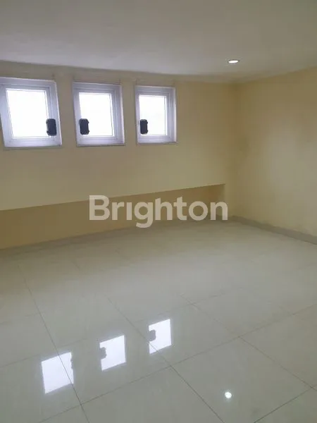 image RUMAH TOMANG 5 X 15 JAKARTA BARAT (3)