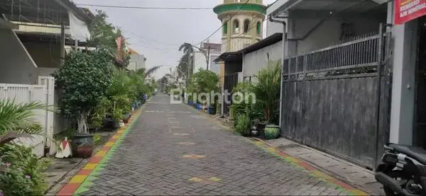 image RUMAH SETRO, DEKAT DENGAN KENJERAN, LOKASI STRATEGIS (2)