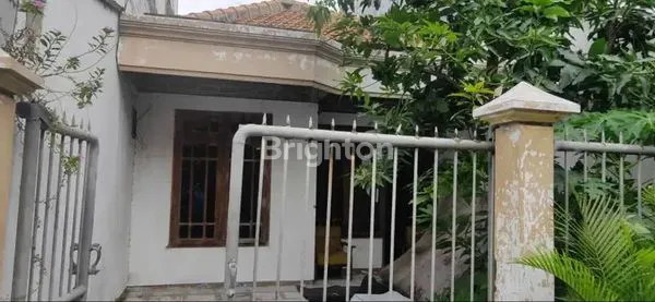 image RUMAH SETRO, DEKAT DENGAN KENJERAN, LOKASI STRATEGIS (1)