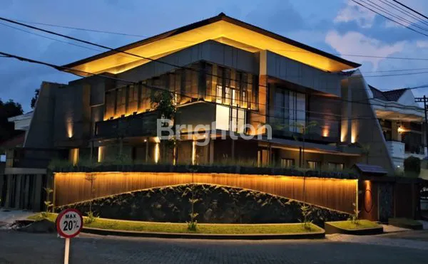 image HUNIAN TERMEWAH UNTUK CRAZY RICH DI SURABAYA TIMUR (1)