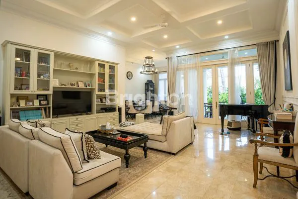 image DIJUAL RUMAH MEWAH SIAP HUNI DIKEMANG DALAM, JAKSEL (2)