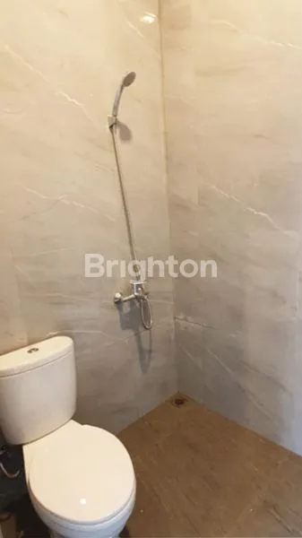 image RUMAH BARU MODERN MINIMALIS 2 LANTAI SIAP HUNI POSISI HOEK (6)