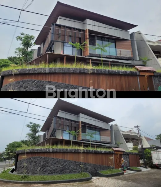 image RUMAH 2 LANTAI BARU GRESS DEKAT PAKUWON CITY GALAXY MALL MULYOSARI SUTOREJO KERTAJAYA KLAMPIS DHARMAHUSADA MERR ARAYA ITS UNAIR PETRA (2)