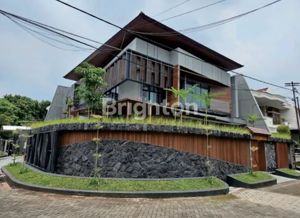 image RUMAH MANYAR ,TROPICAL HOUSE WITH WATERFALL, HOOK (2)