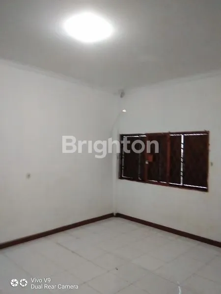 image RUKO SIAP HUNI LOKASI STRATEGIS  3 LANTAI JAKRTA PUSAT (3)