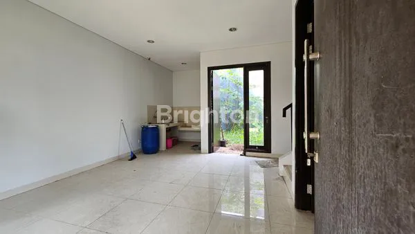 image CLUSTER PRECIA, THE EMINENT, WEST BSD (2)