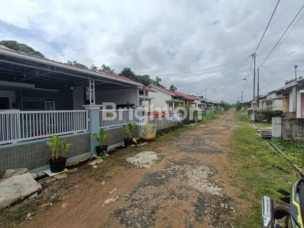 image RUMAH CANTIK FULL SIAP HUNI, COCOK UNTUK KELUARGA KECIL (1)
