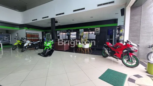 image GEDUNG SHOWROOM MOTOR 2 LANTAI SIAP DIPAKAI DI JALAN RAYA CIKUPA (3)