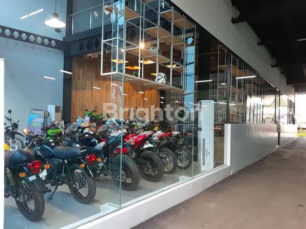 image GEDUNG SHOW ROOM MOBIL RANGKAS BITUNG 2 LANTAI SIAP DIPAKAI (2)