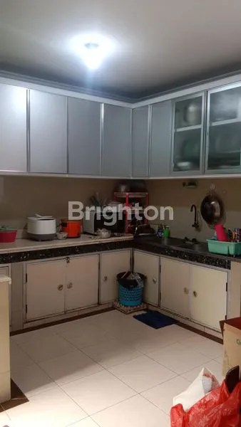 image RUMAH SEDERHANA TERAWAT LT. 270M2, LOKASI MERUYA ILIR (7)