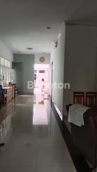 image RUMAH SEDERHANA TERAWAT LT. 270M2, LOKASI MERUYA ILIR (3)