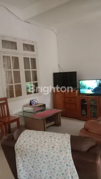 image RUMAH SEDERHANA TERAWAT LT. 270M2, LOKASI MERUYA ILIR (4)