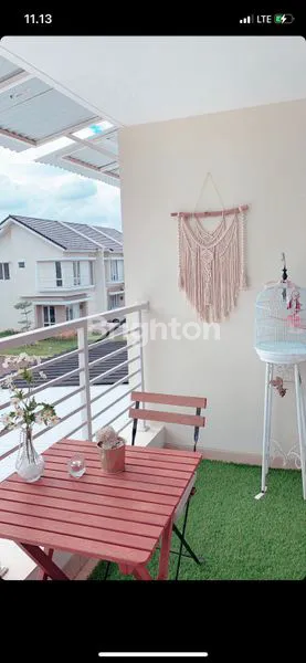 image RUMAH 2,5 LANTAI DI CLUSTER THE BAY PARADISE RESORT CIPUTAT TANGERANG SELATAN  (8)
