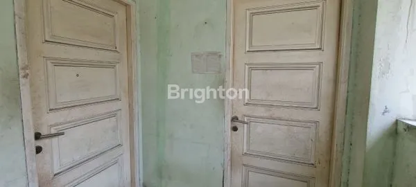 image RUMAH SIAP HUNI 2 LANTAI KEMAYORAN (6)