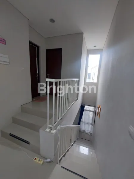 image RUMAH FULL RENOVASI DI CLUSTER ALFIORE, BANJAR WIJAYA (5)