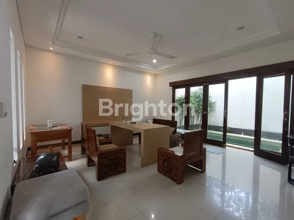 image RUMAH VILLA MODERN FULL FURNISH SIAP HUNI  (4)