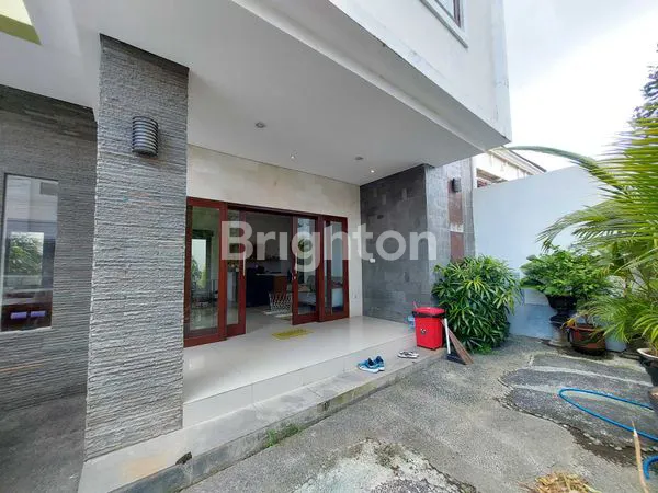 image RUMAH VILLA MODERN FULL FURNISH SIAP HUNI  (2)