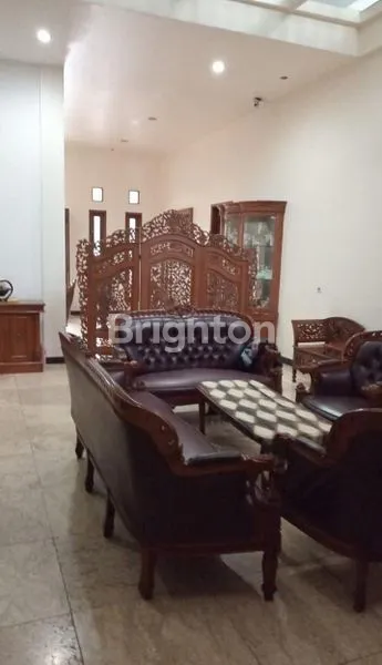 image RUMAH BESAR, BAGUS, MODERN DI REMPOA (4)