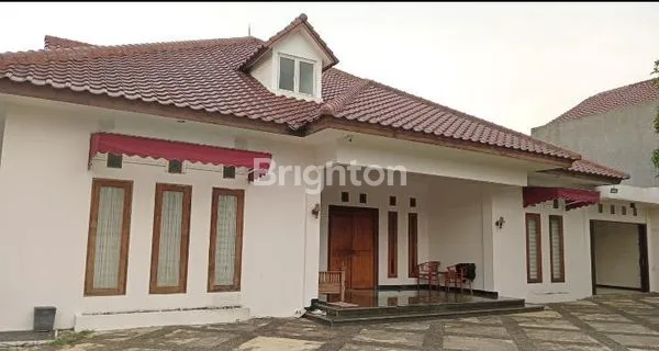 image RUMAH BESAR, BAGUS, MODERN DI REMPOA (1)