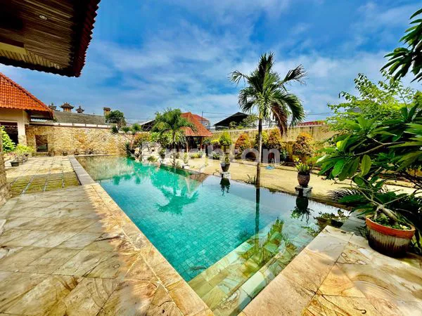 image VILLA BESAR ELIT MEWAH DI SANUR SIAP HUNI  (1)