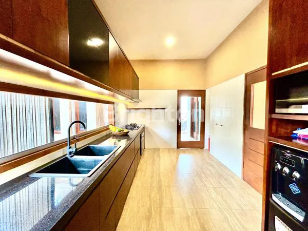 image VILLA BESAR ELIT MEWAH DI SANUR SIAP HUNI  (6)