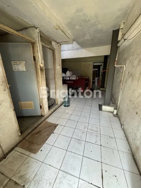 image RUKO 2 LANTAI PASAR PAGI ROA MALAKA TAMBORA DEKAT ASEMKA COCOK UNTUK TOKO GUDANG (4)