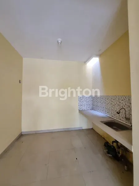 image RUMAH 2 LANTAI MURAH READY PROMO LANGSUNG MASUK (4)