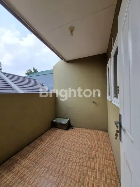 image RUMAH 2 LANTAI MURAH READY PROMO LANGSUNG MASUK (8)