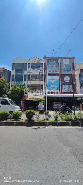 image RUKO SIAP PAKAI STRATEGIS DI JL. G. LATIMOJONG (1)