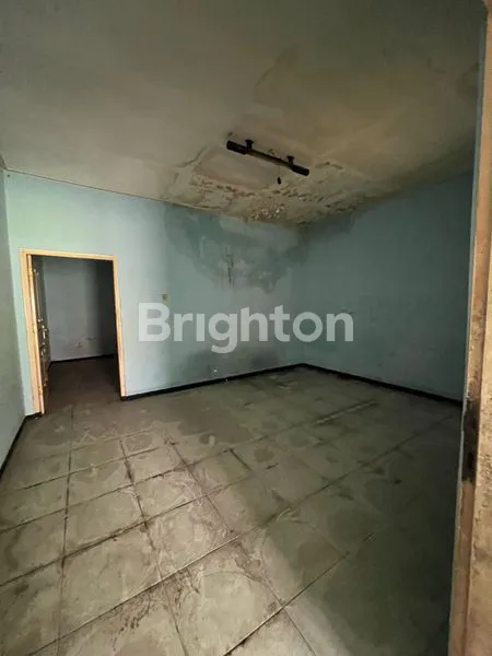 image RUMAH KOMERSIAL NOL JALAN RAYA HITUNG HARGA TANAH DI BAWAH HARGA PASAR, LEBAR 10, PANDEGILING, SURABAYA PUSAT (5)