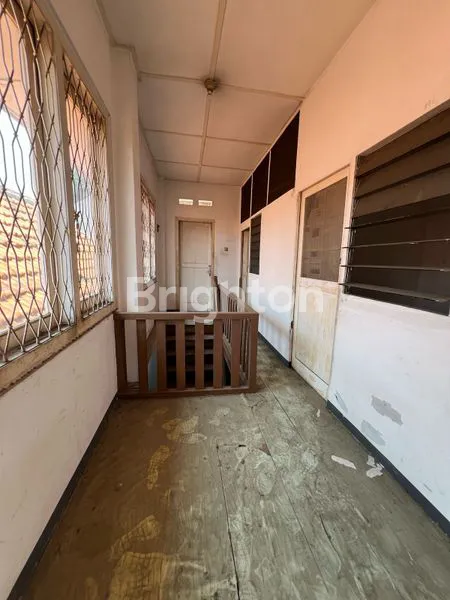 image RUMAH KOMERSIAL NOL JALAN RAYA HITUNG HARGA TANAH DI BAWAH HARGA PASAR, LEBAR 10, PANDEGILING, SURABAYA PUSAT (6)