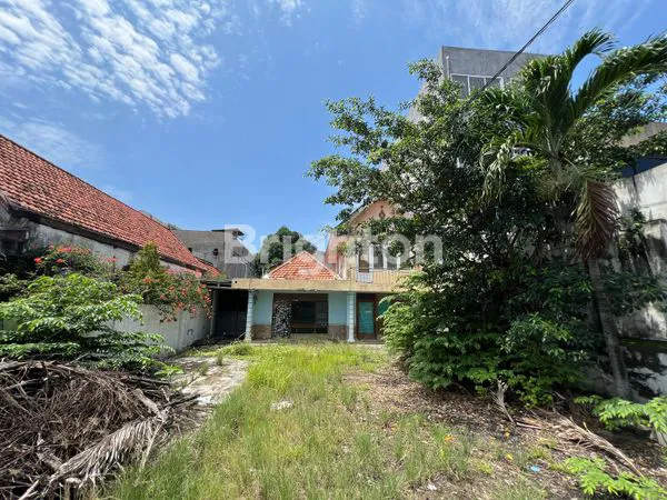 image RUMAH KOMERSIAL NOL JALAN RAYA HITUNG HARGA TANAH DI BAWAH HARGA PASAR, LEBAR 10, PANDEGILING, SURABAYA PUSAT (1)