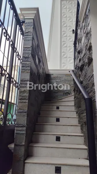 image RUMAH MEWAH DI RAGUNAN  (4)