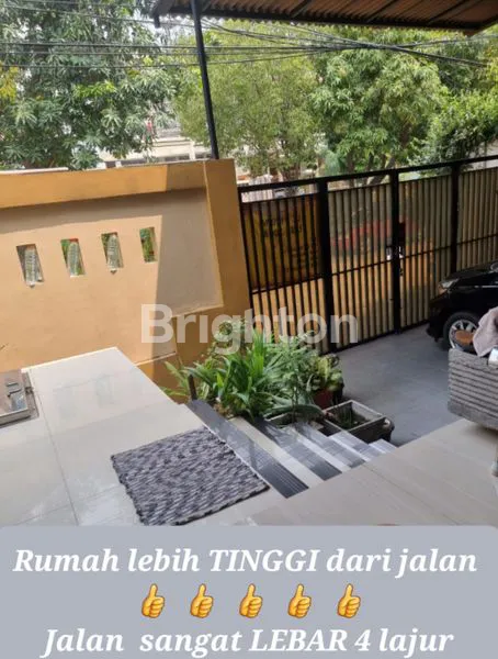 image RUMAHNYA RAPI JALANNYA LEBAR & TINGGI DARI JALAN (2)