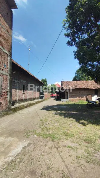 image MURAH!!! TANAH 1287M2 BONUS RUMAH DI JALAN UTAMA AREA MOJOROTO, KEDIRI (5)