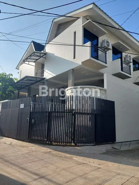 RUMAH KOS KAWASAN PERKANTORAN MAMPANG PRAPATAN JAKSEL, DEKAT SCBD!