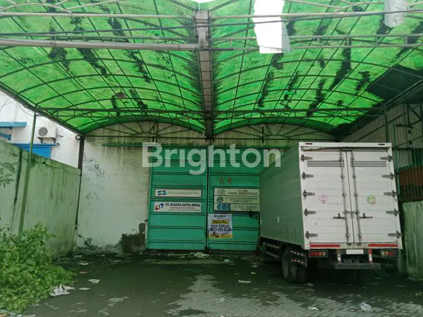 image GUDANG SIAP HUNI LOKASI STRATEGIS (1)