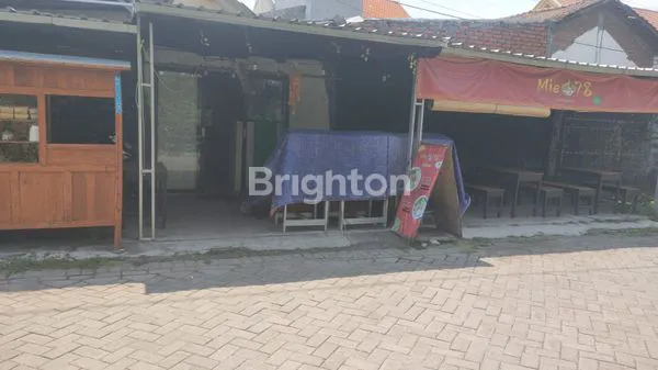 image DIJUAL RUMAH ONLY 900 JUTA LOKASI PERUM BJSA GRESIK (7)