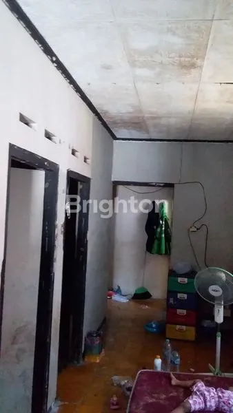 image RUMAH DI JALAN ARTERI RUNGKUT (4)