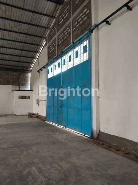 image GUDANG KOTA PASURUAN JAWA TIMUR  UKURAN 1300 METER (3)