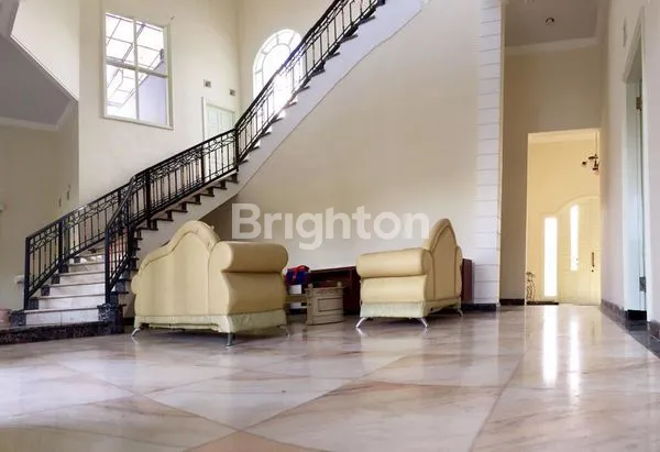 image RUMAH MEGAH FULL MARMER (3)