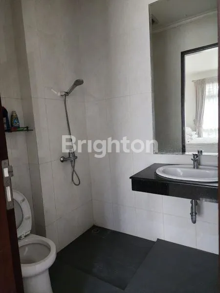 image RUMAH BAGUS FULLY FURNISHED JELAMBAR GROGOL PETAMBURAN JAKARTA BARAT (8)