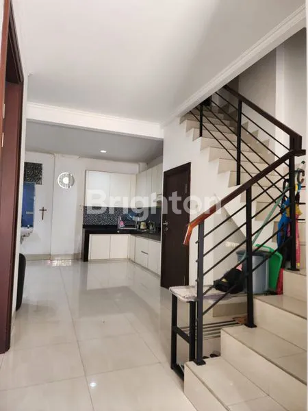 image RUMAH BAGUS FULLY FURNISHED JELAMBAR GROGOL PETAMBURAN JAKARTA BARAT (6)