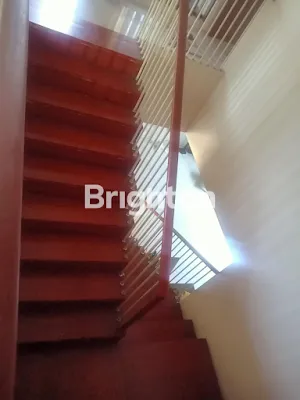 image RUMAH 2 LANTAI HOOK TERAWAT + ONE GATE SYSTEM STRATEGIS DEKAT KOTA CITRA INDAH (4)