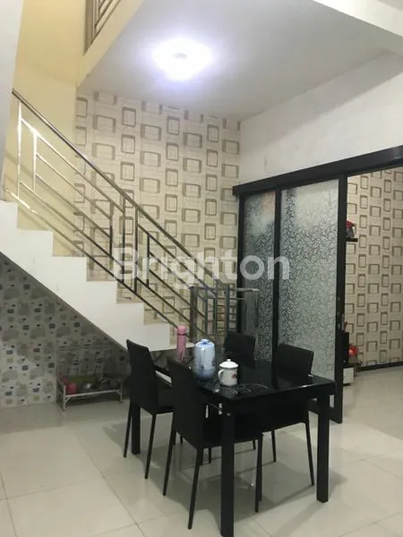 image RUMAH 2 LANTAI DI SULFAT MALANG KOTA DEKAT ARAYA, LA SUCIPTO, SAWOJAJAR, PANDANWANGI (3)