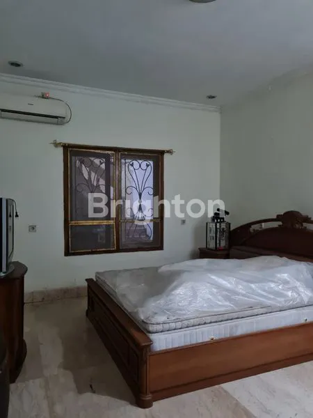 image RUMAH BESAR MEWAH 2,5 LT FURNISHED  (6)