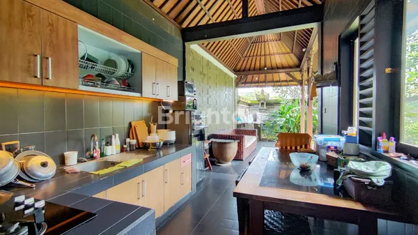 image SPACIOUS VILLA IN DENPASAR NEAR SANUR AREA (4)