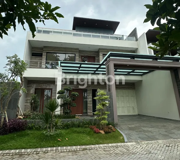 image RUMAH MODERN MINIMALIS MEWAH CITRALAND AREA GOLF DEKAT GWALK DAN PAKUWON INDAH (1)